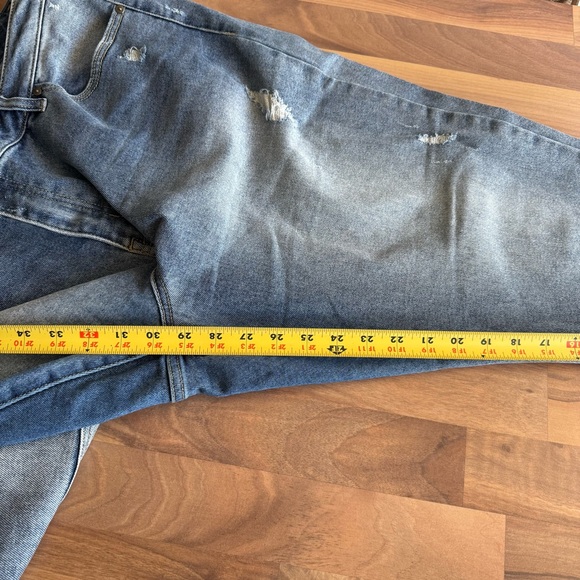 Lane Bryant Signature Fit Mid‎ Rise Skinny Jeans Distressed Sz 22 - Picture 2 of 8